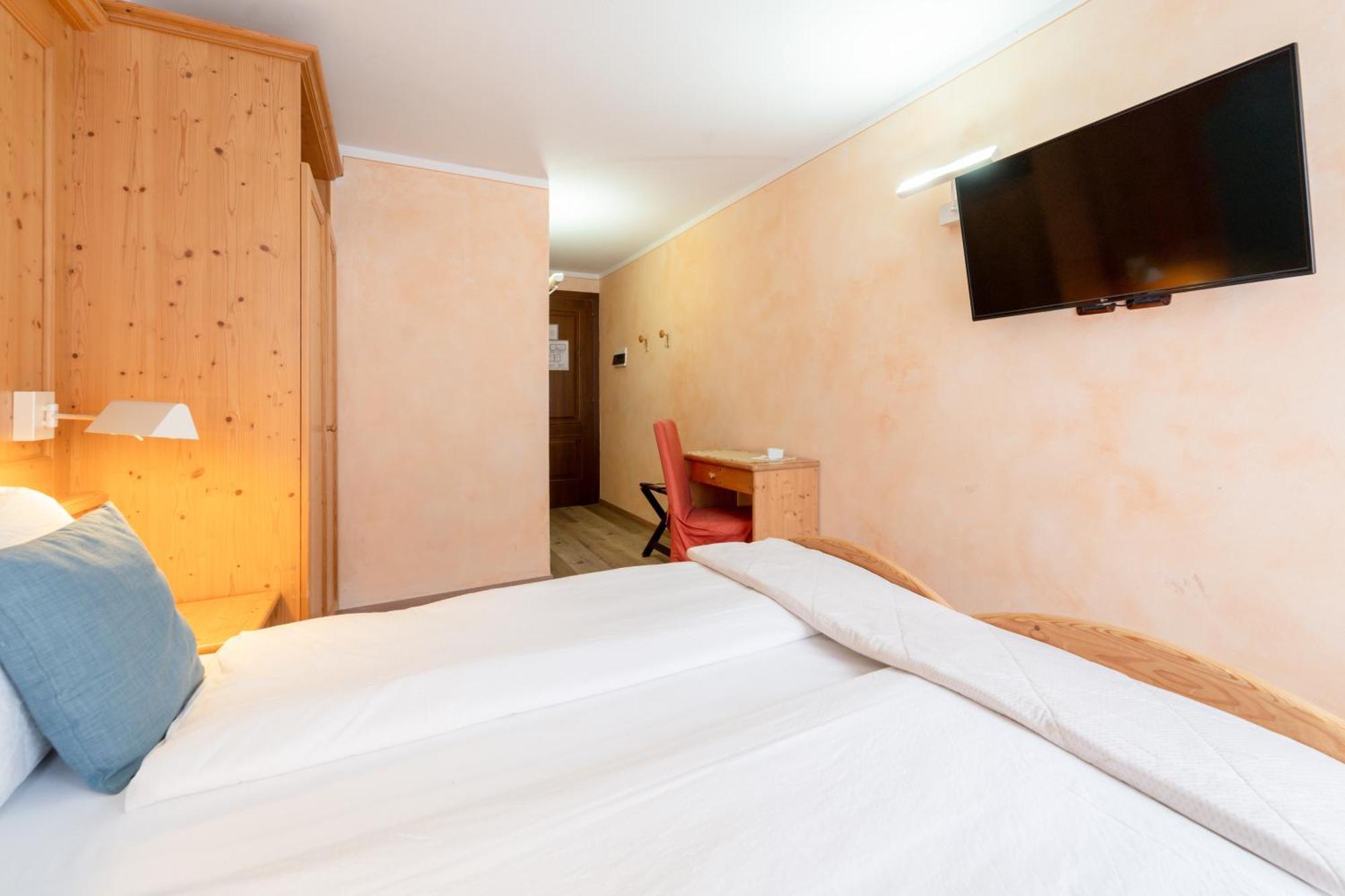 Albergo Negritella Ziano di Fiemme Esterno foto